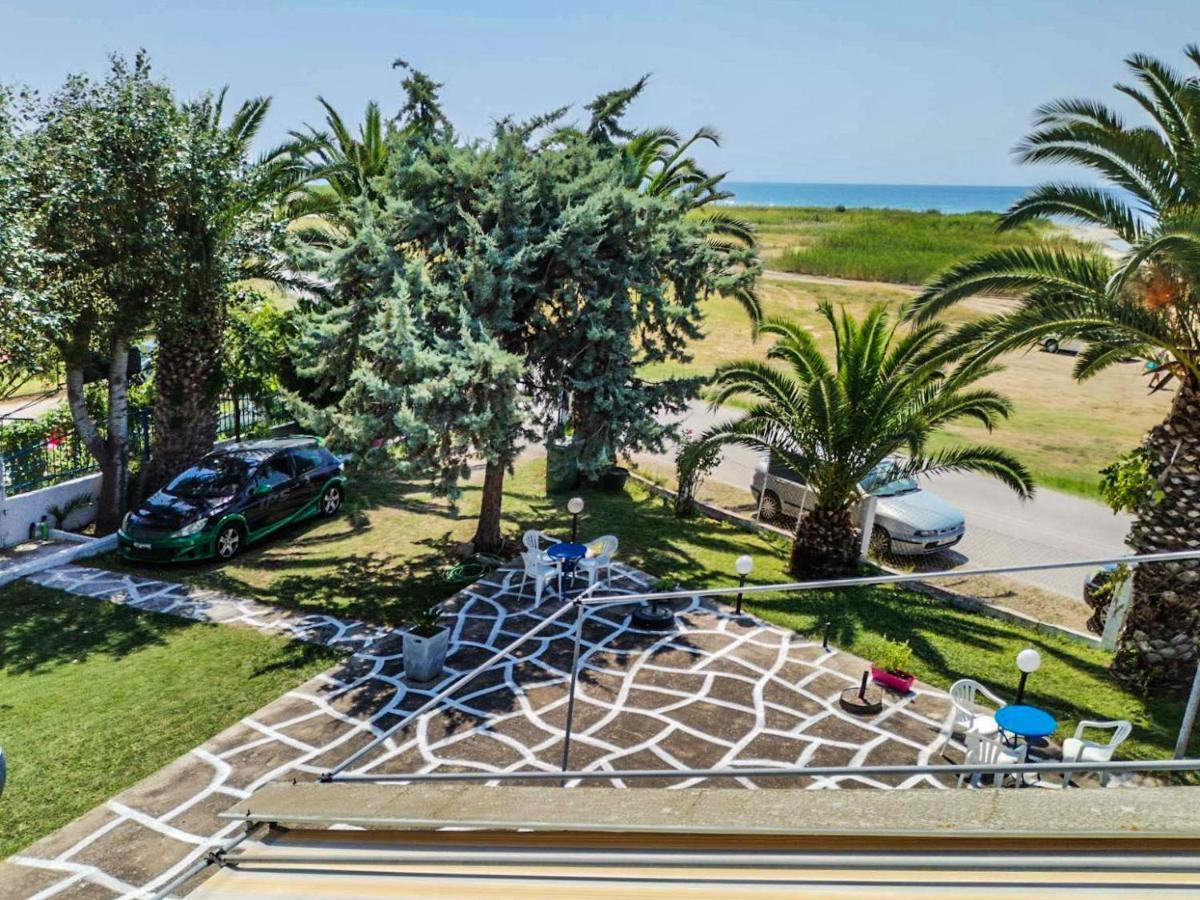 Galinis' Sea Front Studios Nea Kallikrateia Εξωτερικό φωτογραφία