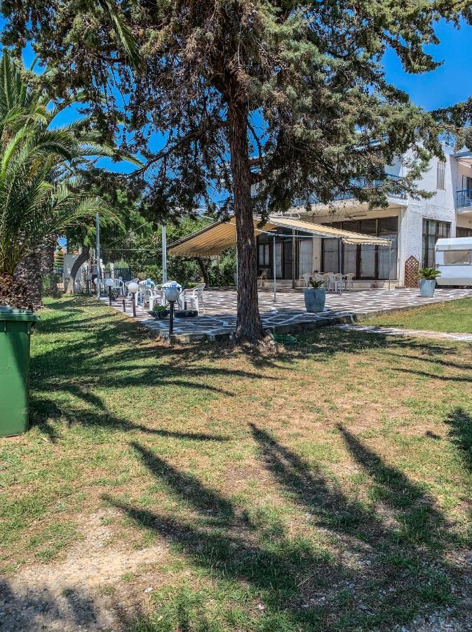 Galinis' Sea Front Studios Nea Kallikrateia Εξωτερικό φωτογραφία