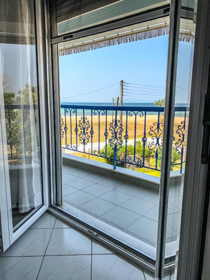 Galinis' Sea Front Studios Nea Kallikrateia Εξωτερικό φωτογραφία